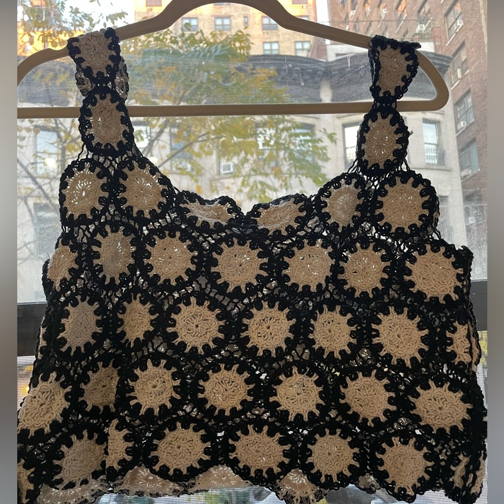 Black & Cream crochet knit top